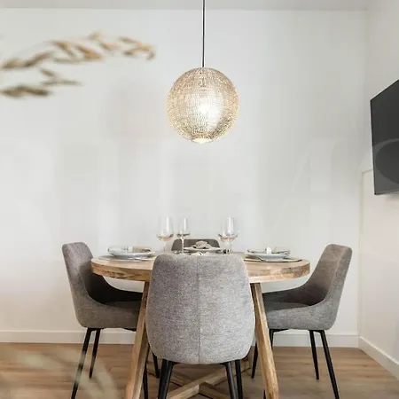 Calm With Private Patio By Rems *